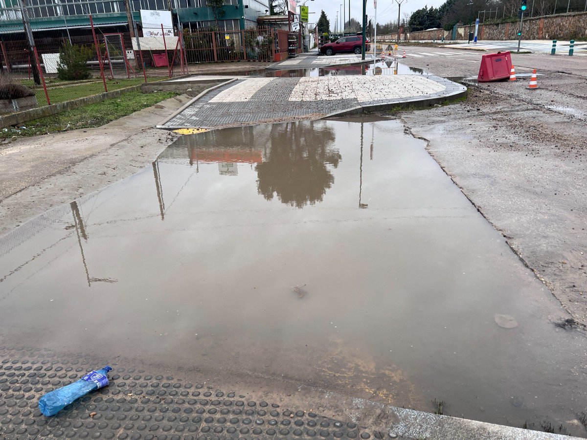 Luis Vélez tweet media