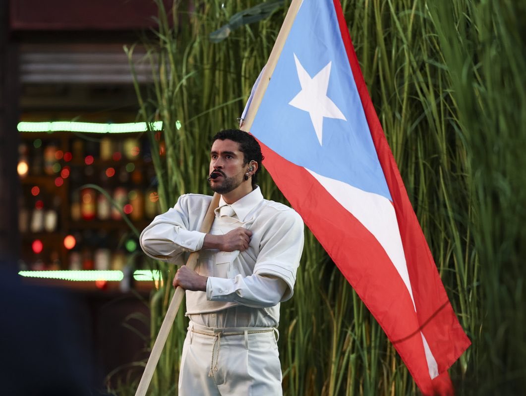 LeadingReport's tweet image. BREAKING: President Trump says the Super Bowl Halftime Show was “one of the worst, ever.”

“Nobody understands a word this guy is saying.”