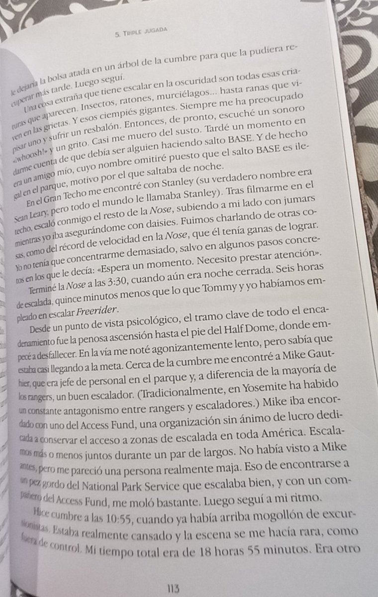 Politta iruittu zait hau. Alexi eskalatzen ai dela magnesioko boltsa ahaztu zaiola konturatu (hauts txuri hoi hobeto eskalatzeko) ta igotzen ai zela beste bati eskatu ta gailurrean arbol batean lotuta utzi geo bueltan 😄: