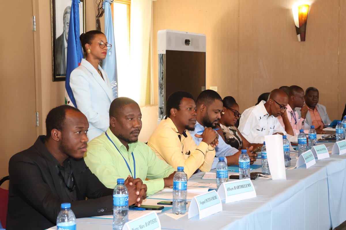 BINUH te reyini vandredi 6 fevriye a, reprezantan sektè akademik la, sosyete sivil la ak lidè relijye yo pou pataje lide sou manda li ak wòl bon ofis li yo, nan objektif pou soutni pèp ayisyen an.