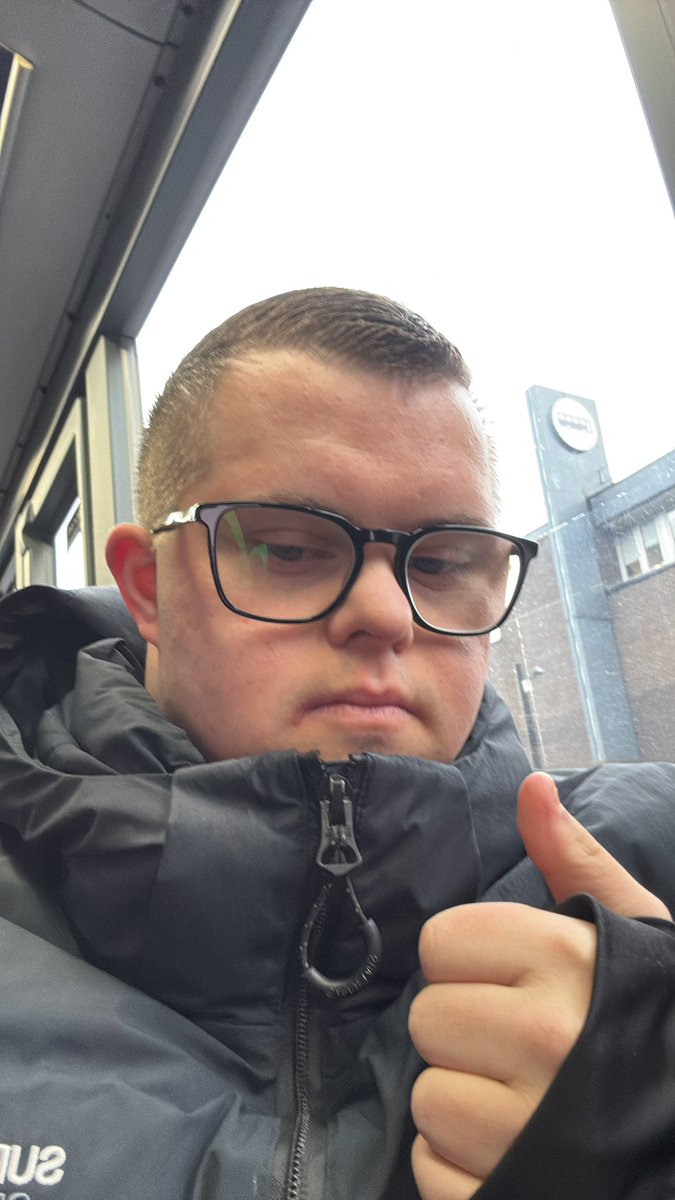 andyl3460's tweet photo. Say Hello to my new Glasses look like a head teacher 🧑‍🏫 #glasses https://t.co/OAMW5ml7cI