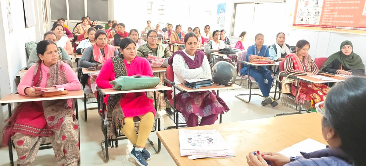 NTEPLUCKNOW1's tweet photo. #Asha_ANM  09 Feb 26 #NTEP_Lucknow sensitization Workshops at #TB_Hospital_लखनऊ #100_days ACF activity in presence of CMS #DrSPSingh #MOTC Dr R. Sekhar #STS_STLS_TBHV 
@CMOfficeUP @AmitGhoshIAS @nhm_up @ntep_UP @MoHFW_INDIA @TbDivision @TBHDJ @Ejazahmadansri https://t.co/NNc0rqBemT