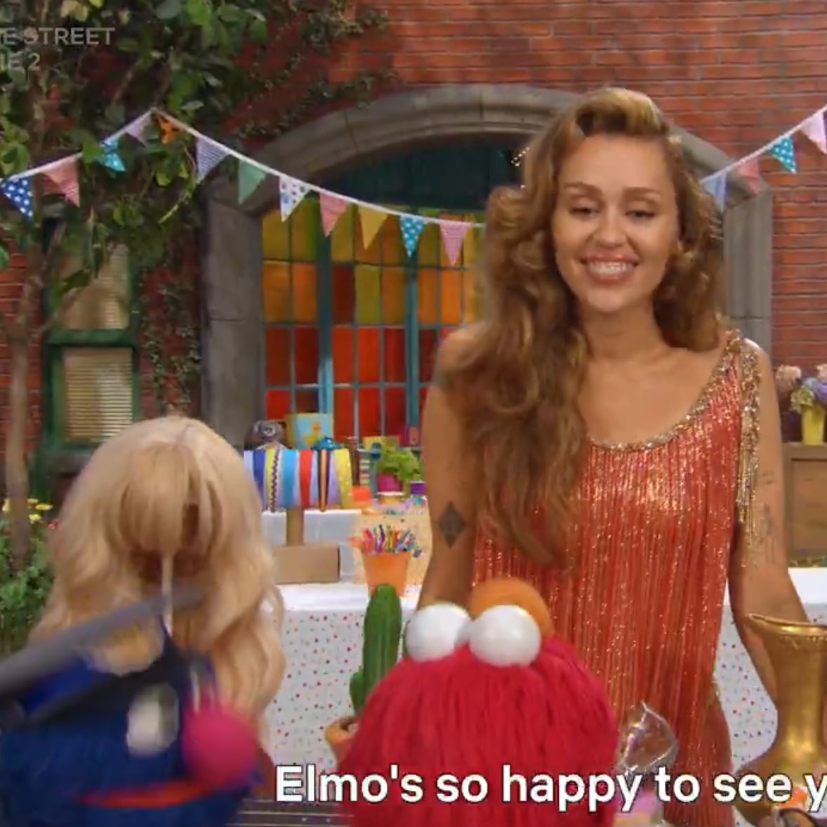 Hannah Montana wig spotted at Miley Cyrus Sesame street new episode ahead Hannah Montana 20th anniversary 👀