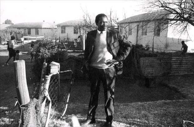 Zimbiri5's tweet photo. No more Graaff -Reinet wlthe Town is now respectfully called Robert Sobukwe town which is very much well deserved.

#onesettler #onebullet https://t.co/ZnJrilGvk8
