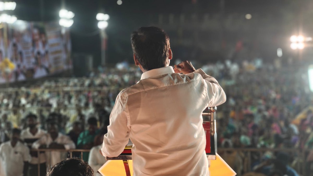 skpkaruna's tweet photo. 'தமிழ்நாடு தலைகுனியாது' நிகழ்ச்சியின் இறுதிப் பகுதியாக வானூர் தொகுதி கண்டமங்கலம் ஊராட்சி ஒன்றியத்தில் நடந்த பிரம்மாண்டமான பொதுக்கூட்டத்தில் திராவிட மாடல் ஆட்சியின் மகத்தான சாதனைகளைச் சுட்டிக்காட்டி உரை நிகழ்த்தினேன்.
#MKStalinEra
#vanur https://t.co/IaVdLoUS6G