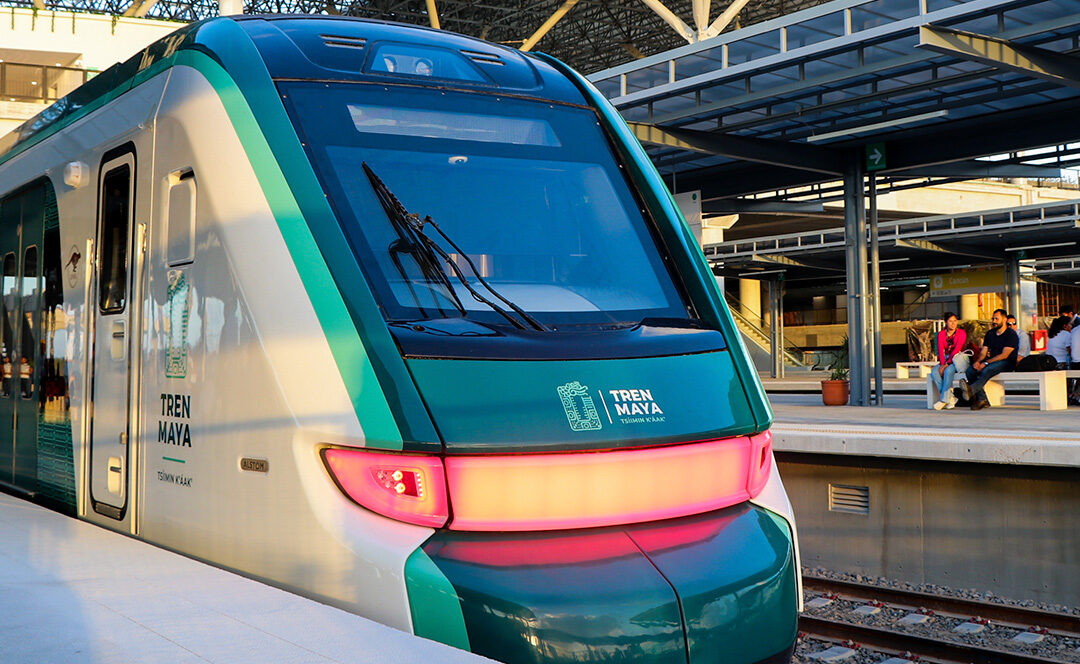 RevistaEliteqr's tweet photo. Viajar también se saborea🌶️🚆✨
El Tren Maya presenta Janal, una experiencia gastronómica en movimiento que celebra la cocina del sureste. ¿Te subirías?🚆
#TrenMaya #Janal #GastronomíaMexicana #TurismoDeLujo
https://t.co/7gvue6p4Cg https://t.co/jdg8p9XP61