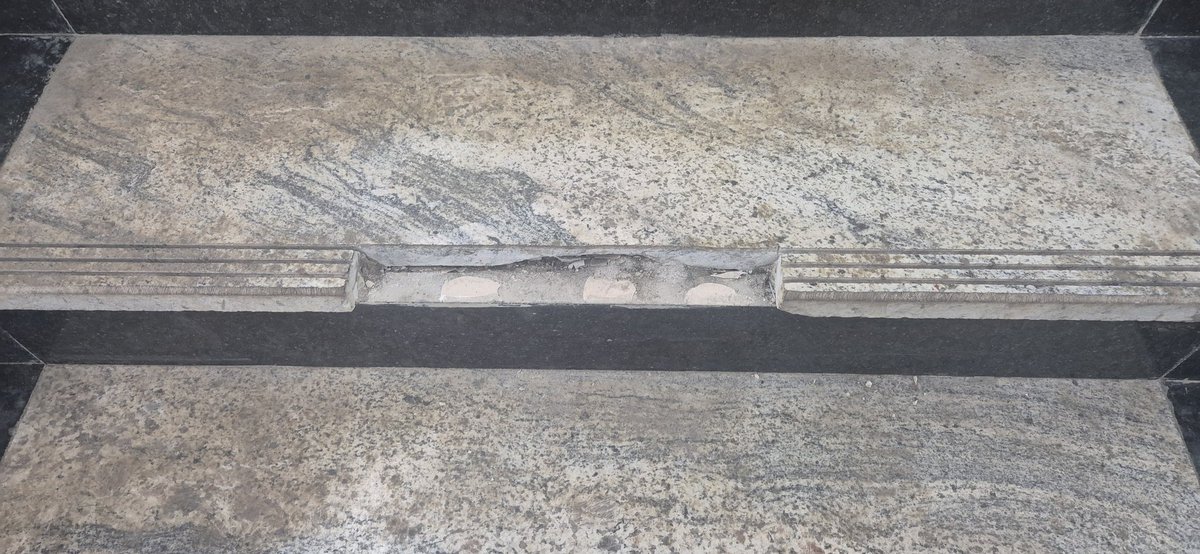 acaras's tweet photo. @MumbaiMetro3 The metro is a few months old and already the flooring is cracking in places...this is at Science Centre Metro Station at steps going down to platform 2. Do you want passengers to hurt themselves? https://t.co/X7e8ilcPs3