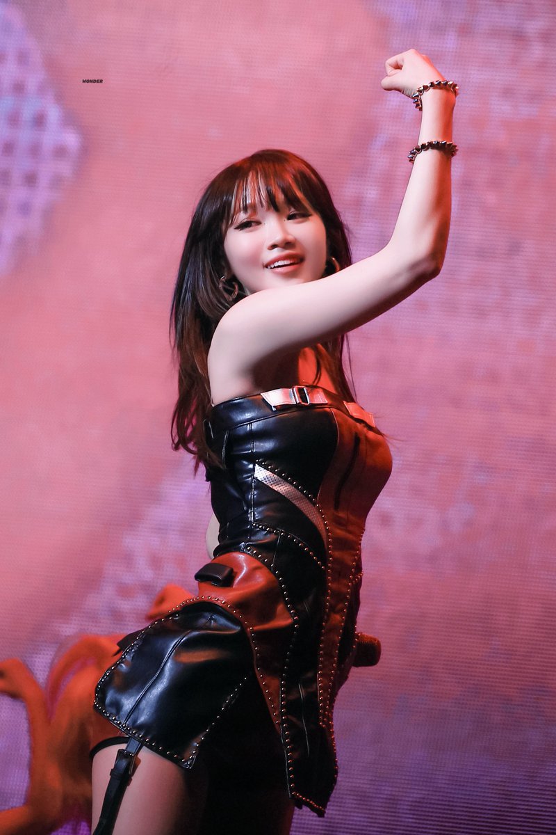 byeolcore's tweet image. Chaewon (LE SSERAFIM)