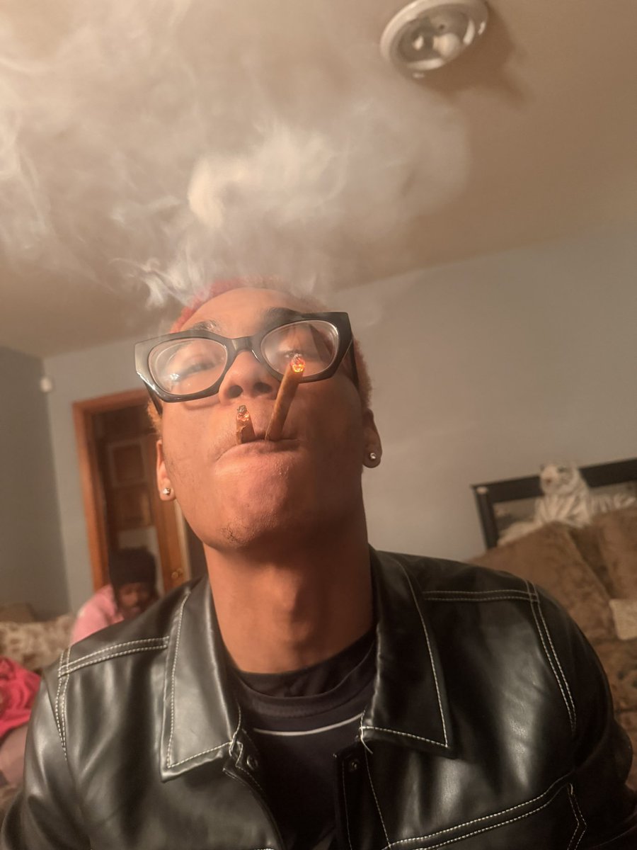 juk3b0xsr3venge's tweet photo. Mini bday dump ❤️ https://t.co/rkjz7mlfMc