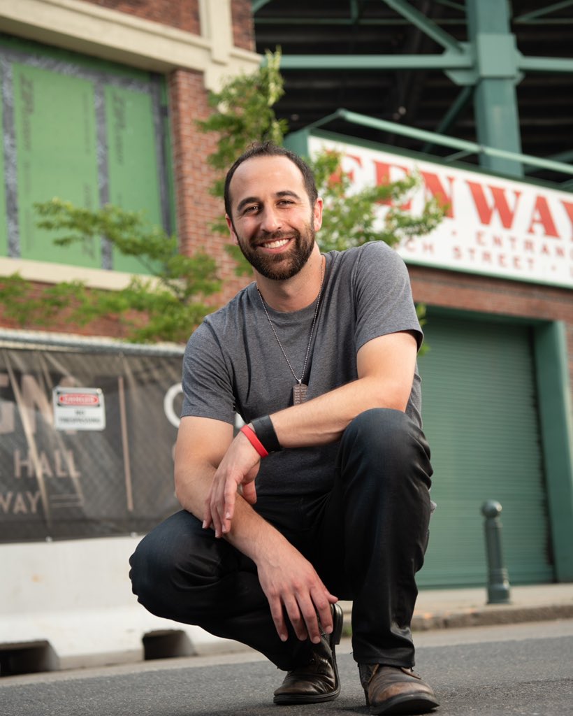 mysilentbravery's tweet image. “Our greatest glory is not in never falling, but in rising every time we fall”🙌
Here’s to another Monday of getting back up, trying again &amp;amp; chasing the dream with everything we’ve got. Let’s do this!💪🫶

#mysilentbravery #inspireothers #beinspired   #quoteoftheweek