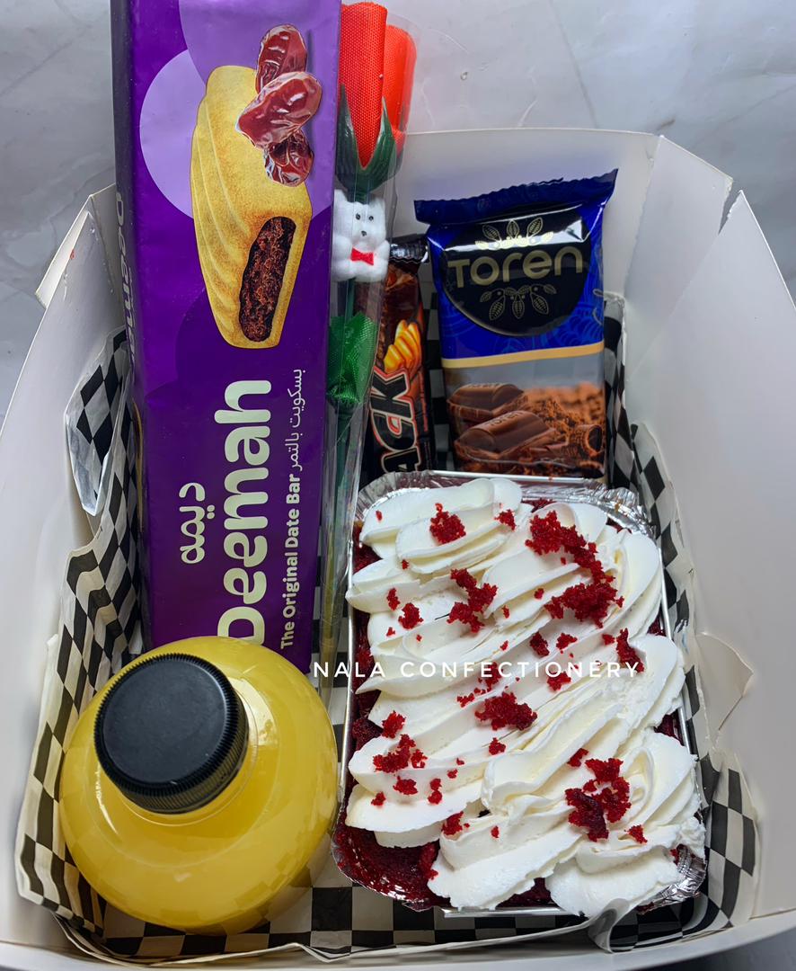 JigsIsSpeaKING's tweet photo. For him /for her  or for me
Our ₦5,000 Solo Valentine Package is just perfect

Call/WhatsApp 08165806378 to place your order 

Location: Jos we can deliver it 2 you!

#SoloValentine
#ValentinePackage
#ForHimAndHer
#ValentineOnABudget
#NalaConfectionery
#LoveInABox https://t.co/p9r7saOtQv