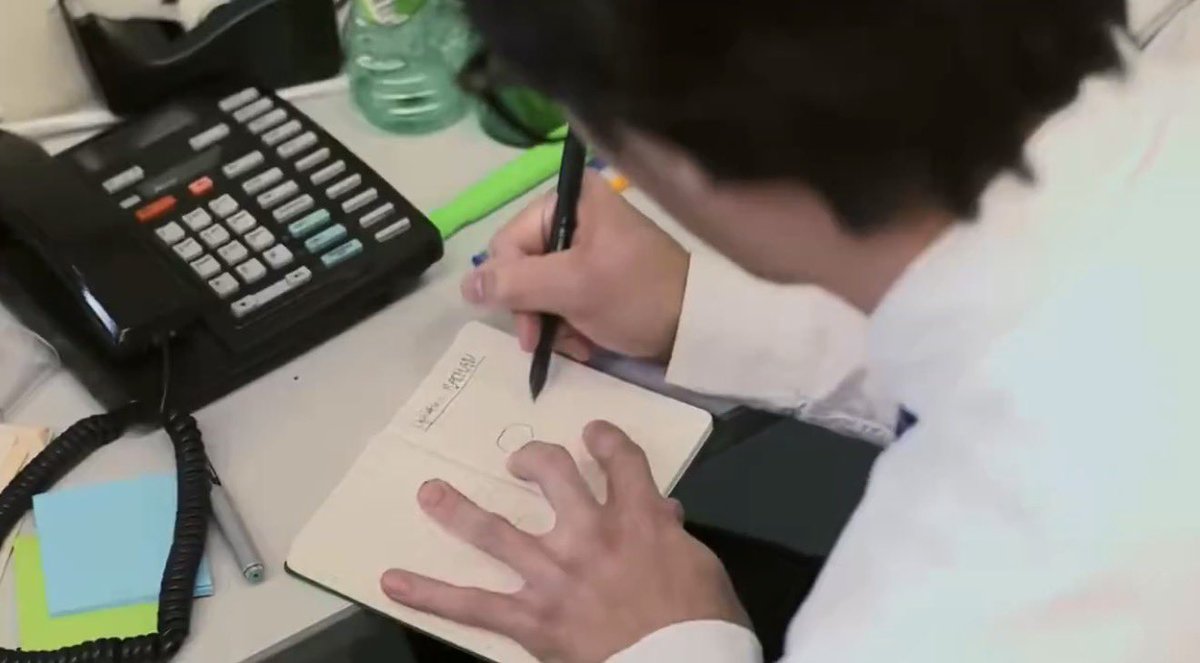 lesbianhudson's tweet image. i don’t like the way hudson holds his pen in #thewalls #discourse