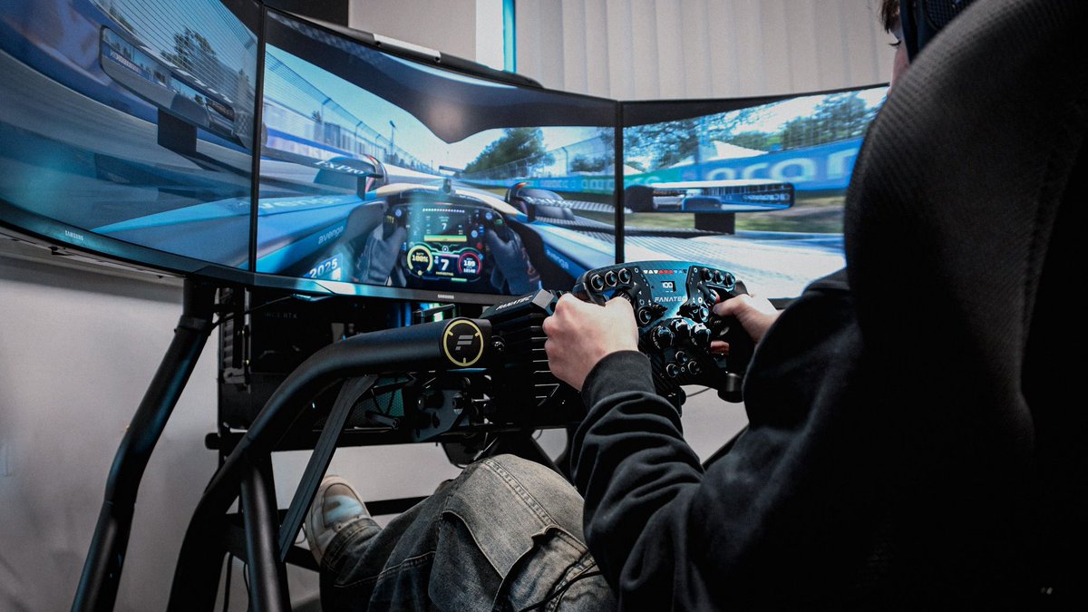 SimStaff tweet media