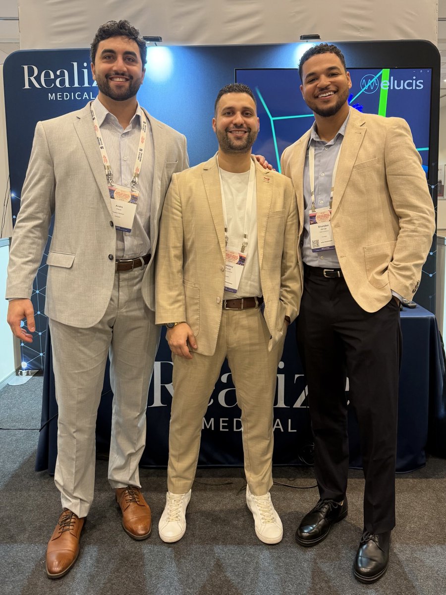 RealizeMedical's tweet photo. Thank you @SCMRorg for an incredible 3-day meeting! 
Looking forward to continuing the conversations we started and seeing more use of #Elucis globally. To learn more about our 3D #VR based segmentation and planning platform click here: https://t.co/xOHOH76Lfg
#RealizeMedical https://t.co/oNiHdvgLgO
