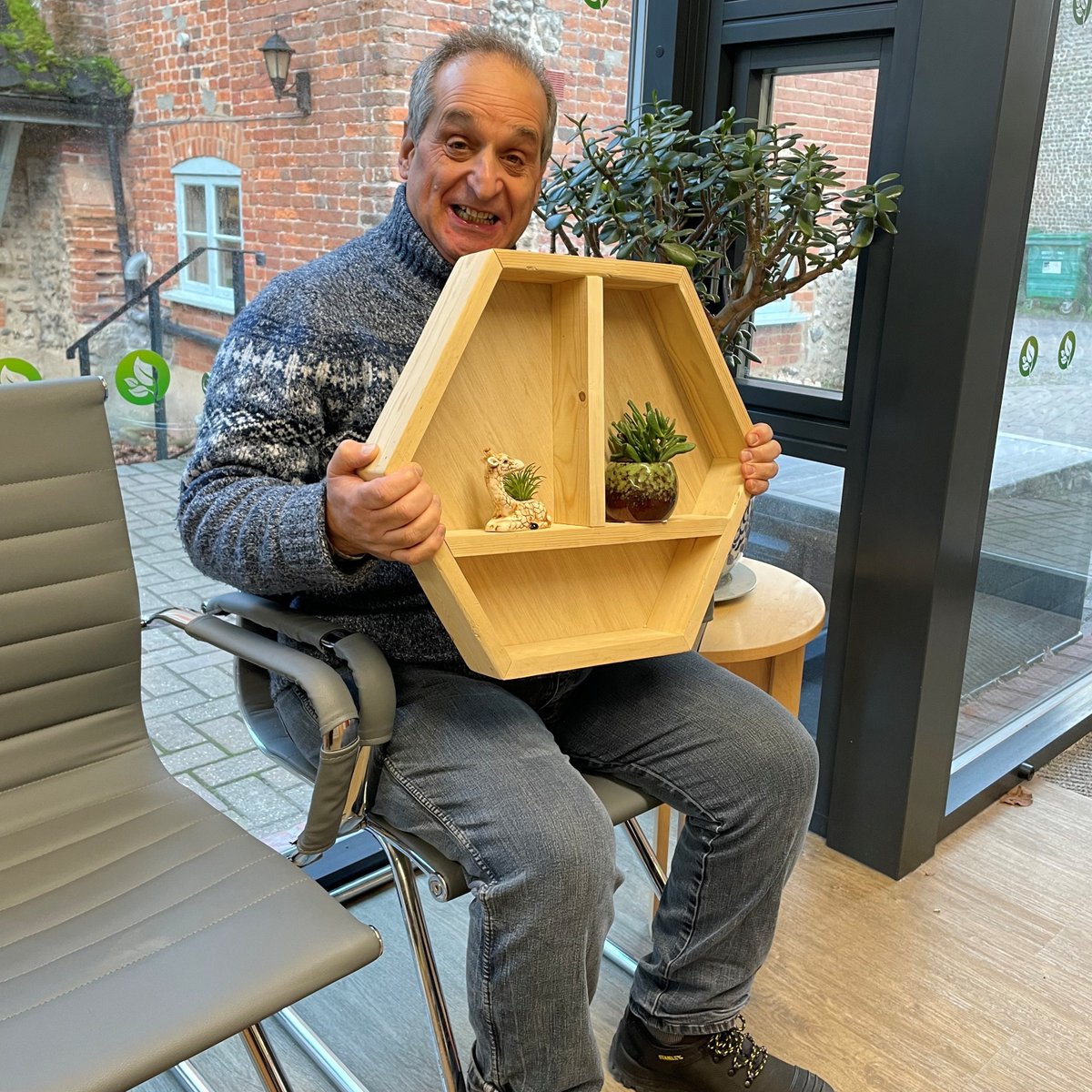 ThornageHall's tweet image. We love when creativity walks through our doors. ✨

Paul stopped by the office to proudly share his newest woodwork creation - a handcrafted shelf for his belongings! 😊 

#Woodwork #Handcrafted #MadeWithCare #Craftmanship #Community #ThornageHall