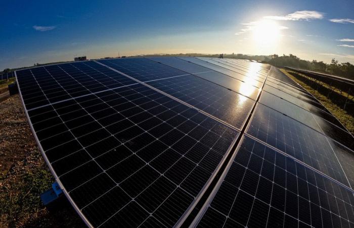 ⚡📈|Varias entidades de la provincia de Holguín impulsan proyectos orientados a cambiar la matriz energética mediante la instalación de equipos de tecnología fotovoltaica, bajo la dirección de la Empresa de Diseño e Ingeniería Vértice.

Infórmese más:
🔗 acortar.link/Cj7jSW