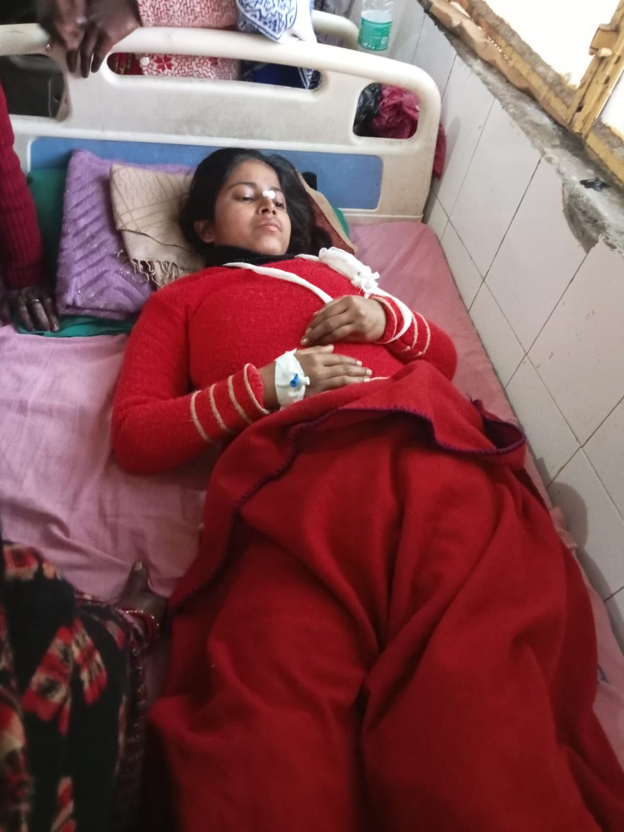 ग्राम सीतारामपुर थाना महोली जिला सीतापुर
दिनांक 4/2/2026 की गंभीर घटना में अब तक कोई कार्यवाही नहीं। महोली पुलिस पहले भी कई मामलों में टालमटोल करती दिखी है।
जल्द से जल्द निष्पक्ष जांच व उचित न्याय किया जाए  अन्यथा जनआंदोलन के लिए प्रशासन स्वयं जिम्मेदार होगा।
#Sitapur #UPPolice