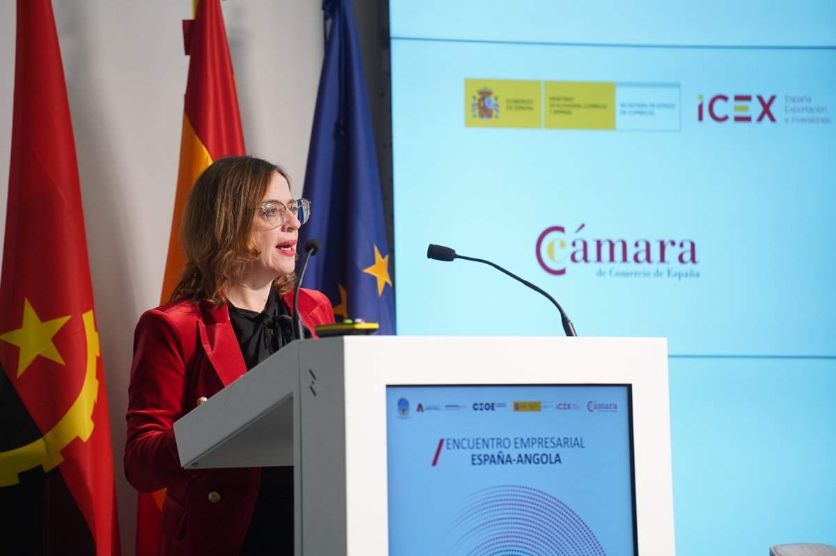 Por su parte, <a href="/ls_amparo/">Amparo López Senovilla</a> de <a href="/SE_Comercio/">Secretaría de Estado de Comercio</a>, ha hablado del compromiso de España en acompañar a Angola en sus iniciativas de desarrollo, con la participación de empresas españolas a través de la iniciativa Global Gateway de la Unión Europea.