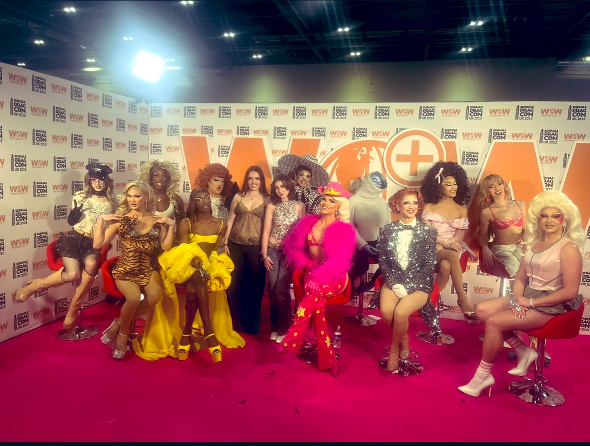 mayaenvy's tweet photo. the nostalgia i feel SICK #dragcon2025 https://t.co/8JTEL8Knbb
