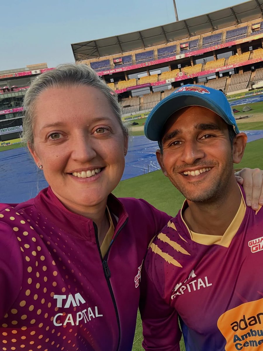 SJTaylorfans's tweet photo. 😍 @Sarah_Taylor30 https://t.co/4fpkW3pntW