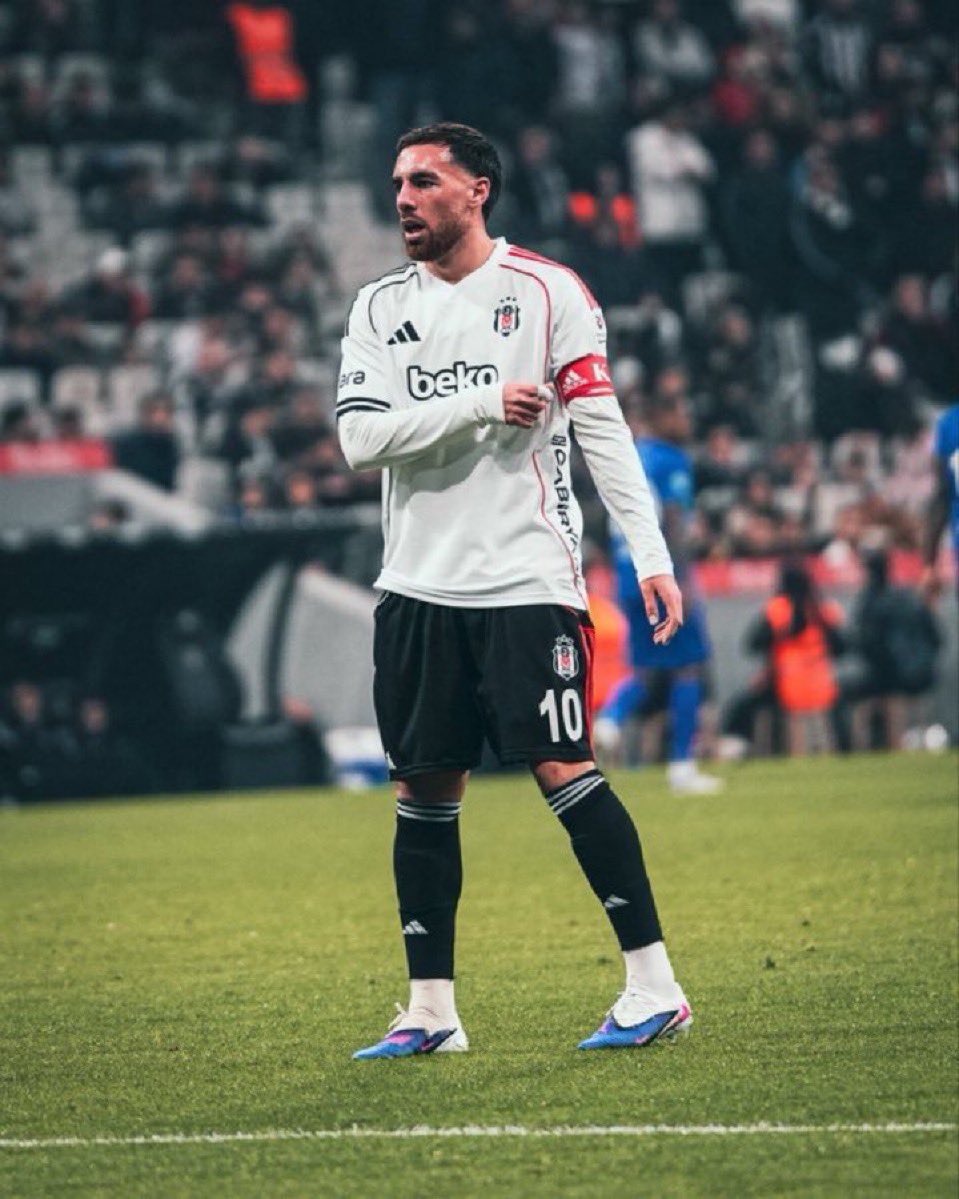 archivebesiktas tweet media