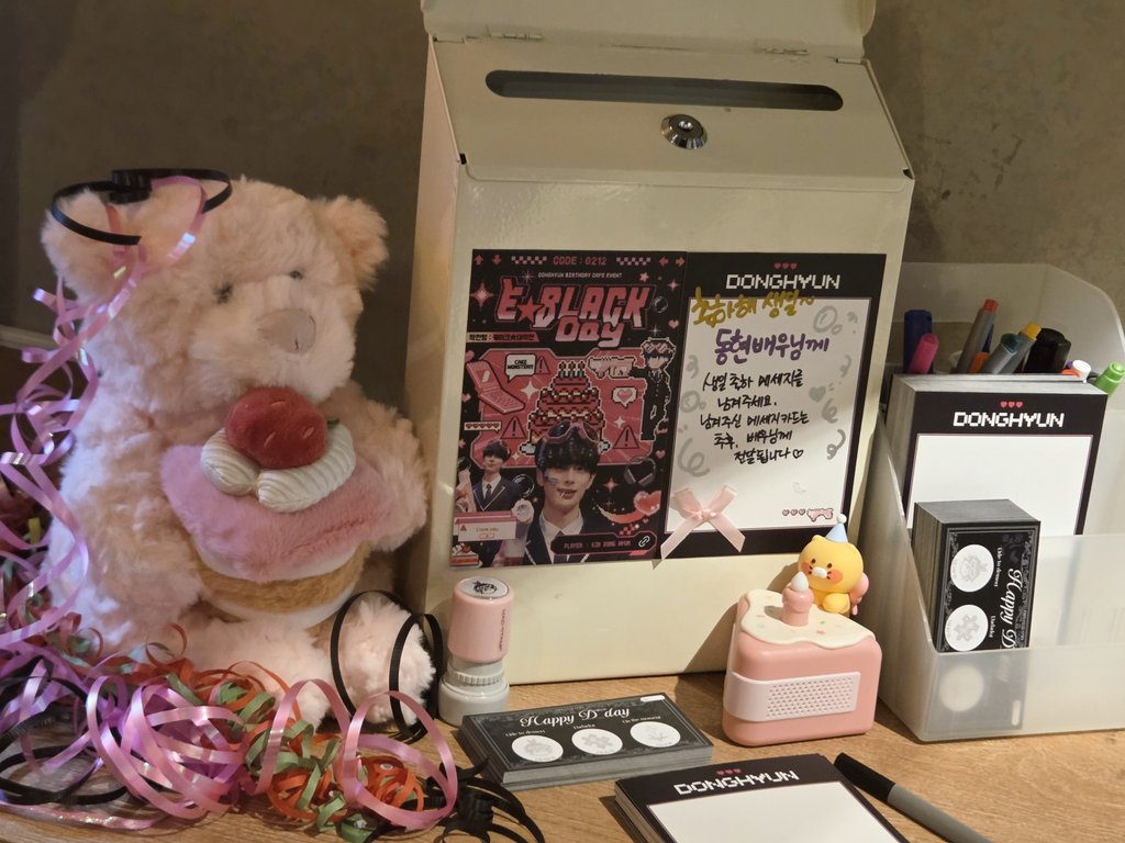 🖤E.BLACK DAY🖤 tweet media