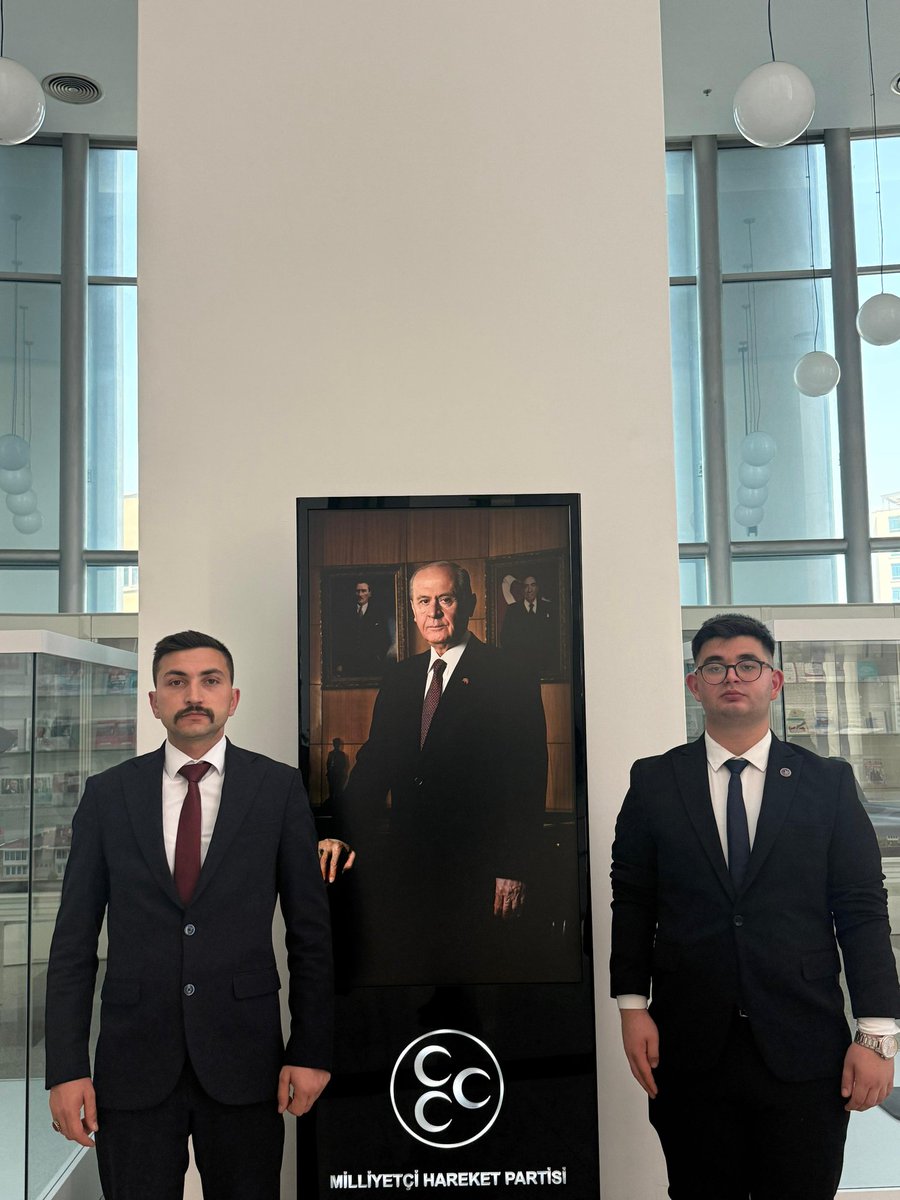 Şanla ve şerefle dolu tam 57 yıl...

​Başbuğumuz Sayın Alparslan Türkeş’in açtığı yolda; Liderimiz Sayın Devlet Bahçeli’nin emrinde ve Genel Başkanımız Sayın Ahmet Yiğit Yıldırım’ın bir adım arkasındayız.

​Makam ve mevki peşinde koşup yükselmek için, davasını satıp sözünü hiçe