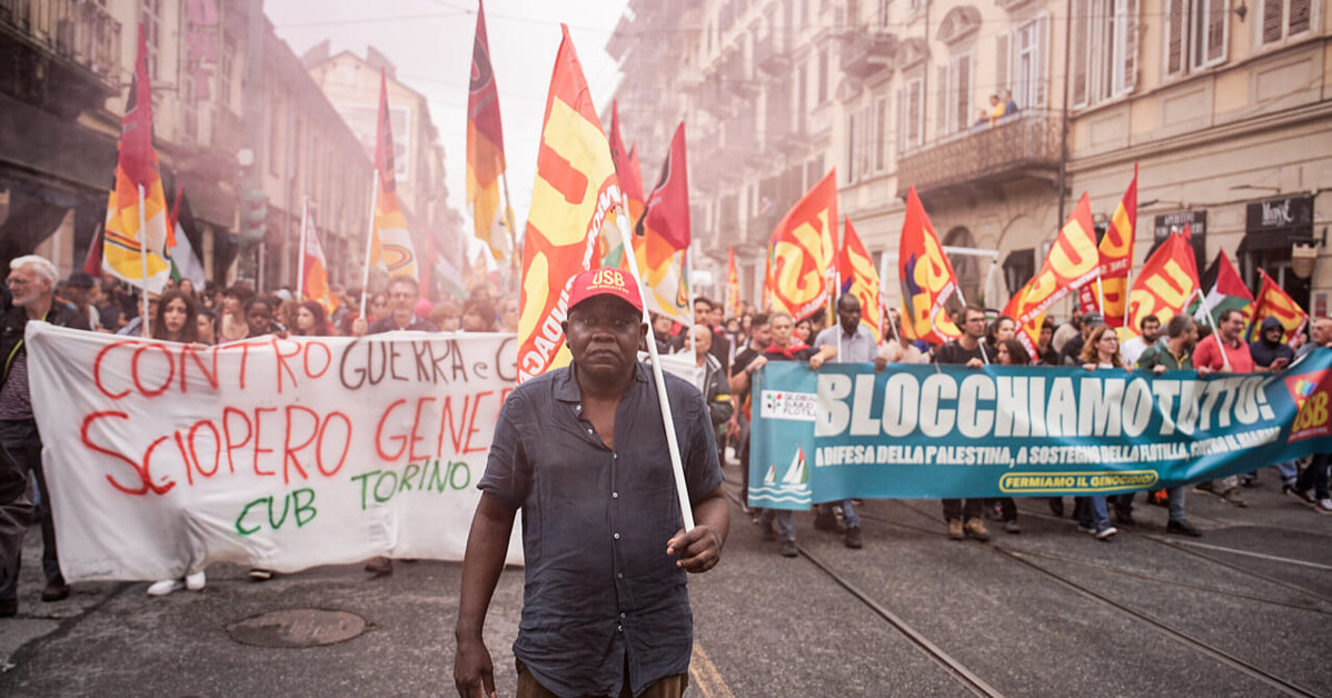 MEDNARODNA STAVKA PRISTANIŠKIH DELAVCEV PROTI VOJNI PO CELEM MEDITERANU

Delavci v več kot 20 sredozemskih pristaniščih so 6. februarja izvedli 24h stavko proti vojni, militarizaciji in privatizaciji pristanišč. Luka Koper je delovala normalno.

⬇️⬇️⬇️
anarhistka.org/stavka-pristan…