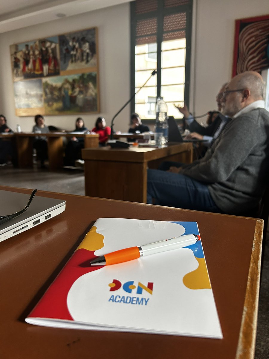 Tra pochi minuti inizia l’evento aperto al pubblico dedicato ai Distretti Culturali e sviluppo economico locale. Esperienze e prospettive . 3 piano