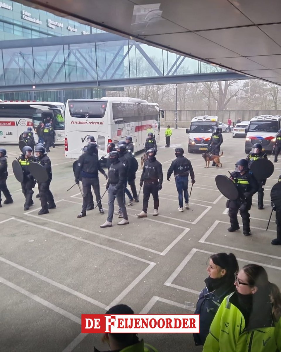 Rond de wedstrijd FC Utrecht – Feyenoord zijn bij het vertrek van Feyenoord-supporters ongeregeldheden ontstaan. Daarbij is gebleken dat vertrekkende auto’s met Feyenoord-supporters zijn belaagd door supporters van FC Utrecht, wat bij andere aanwezige supporters de reflex opriep