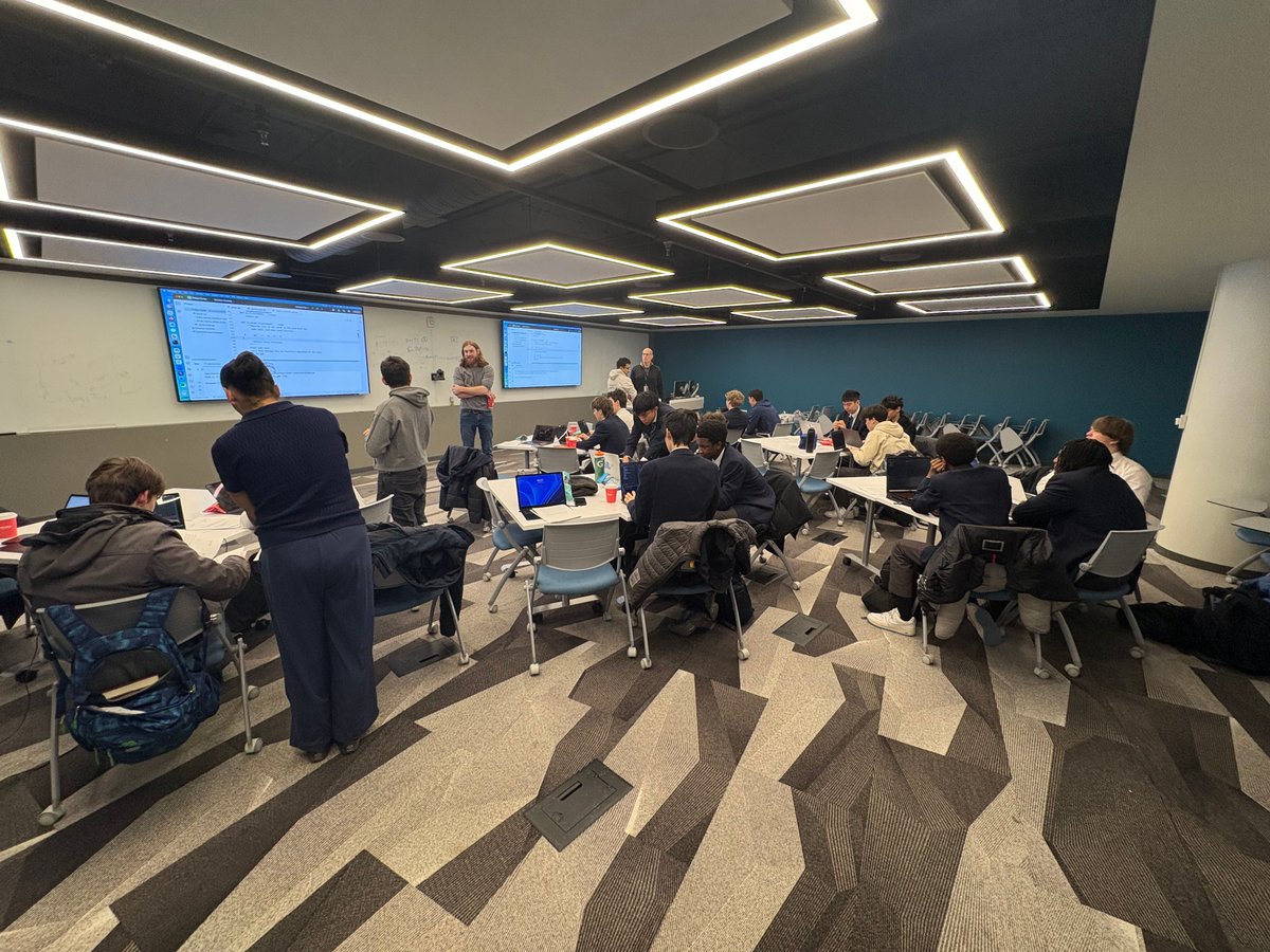 SMCS1852's tweet image. Our computer science students spent the morning at the University of Toronto, learning from SMCS alumnus, Professor Michael McCarthy '88, and connecting with alumnus Aaron Crighton '09.
#teachmeGDK #experientiallearning @uoft