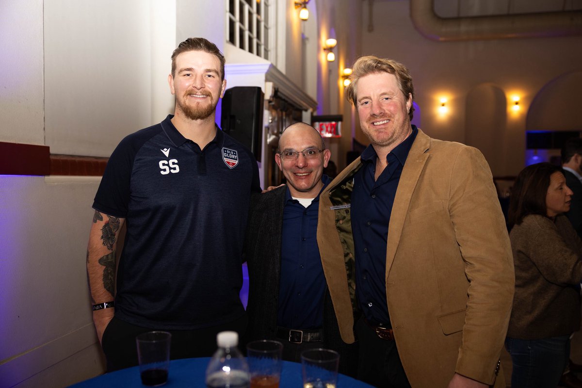 Old Glory DC tweet media