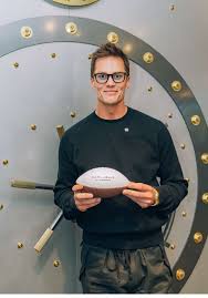 LiamPR's tweet photo. Awesome to attend the grand opening of fellow @SerraHighSanMateo alum @TomBrady store @CardVaultTB in SF directly across from Oracle Park. What a shop! What an experience! Something for everyone. Outstanding cards &amp; collectibles at great prices. I'll be back! #TomBrady #CardVault https://t.co/m0aTeXS3tX
