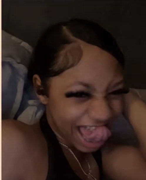 “ você vai subir e descer até ser noite” eu sei que a soraia está a gostar, mas não tenho como  provar  #1companhia