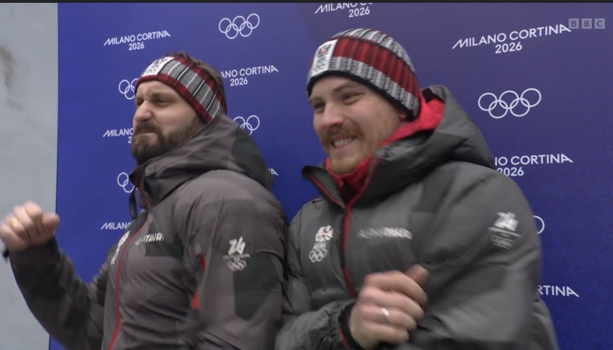 Dorothea Schwartz’ coaches getting very shirty on the #luge track. #winterolympics