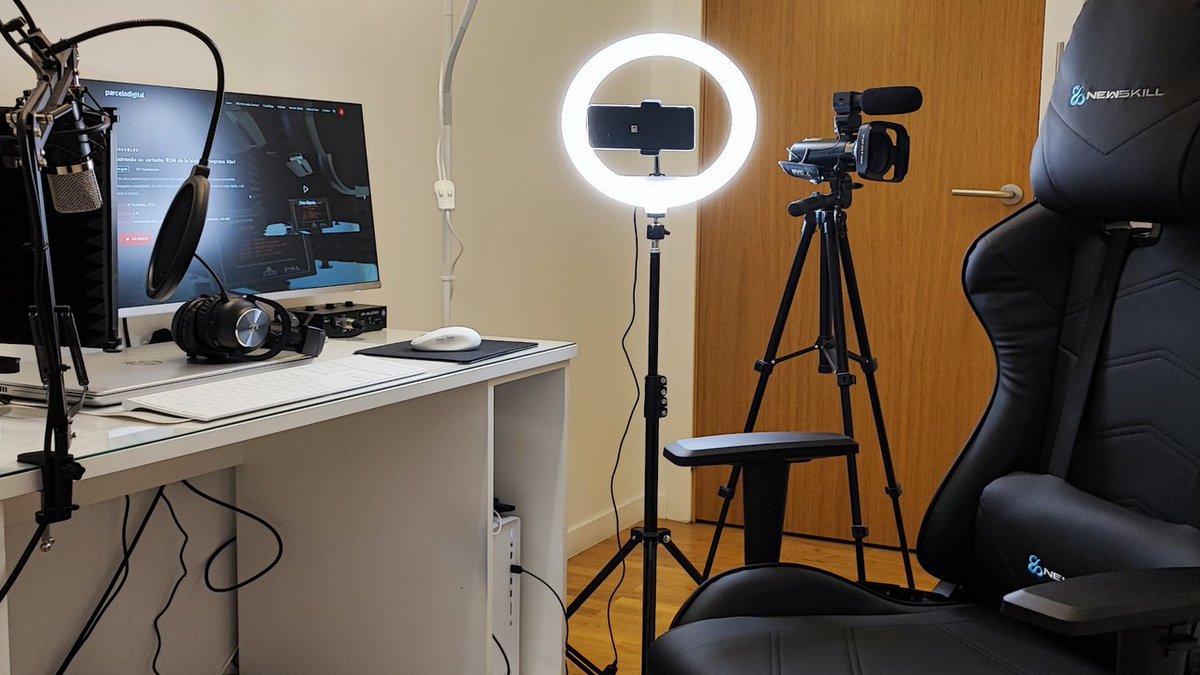 Diez años entre bits, historia y pasión por la retro informática. Seguimos adelante, sin pulsar RESET.

#10años #retro #informatica #creandocontenido

Aquí tienes el vídeo: 
👉 pd2.eu/aag