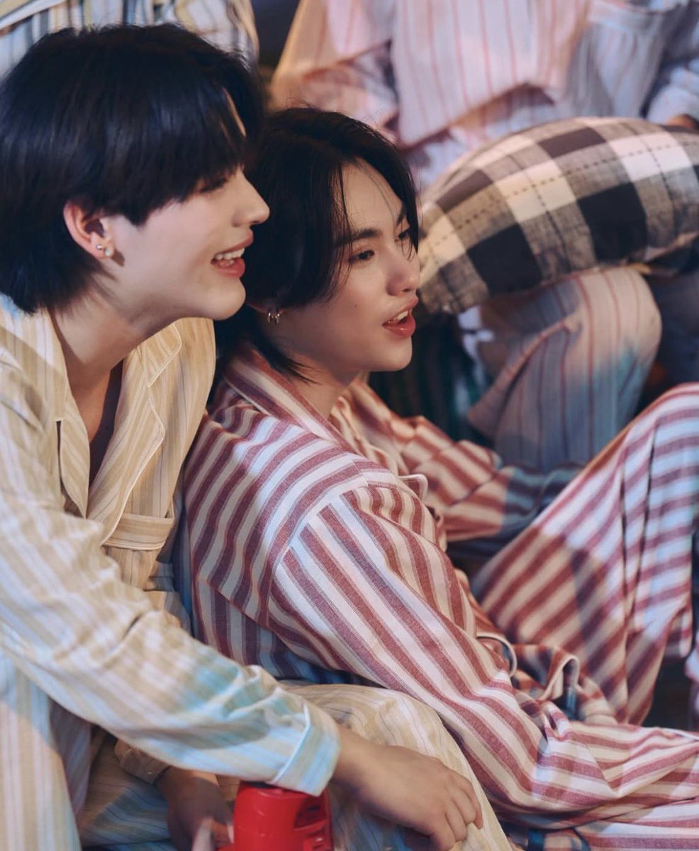 ♡ ฟีฟ่าชอบก่อน Fav
♡ คอปเปอร์ชอบก่อน รี

—— #Copperphuriwat #Fifa_th #CopperFifa 🐻🐼☕️💘