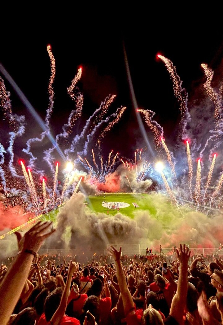 13.23 , lunes 9/2, todavía no lei que renunciaron sensini y la dupla horrible que trajimos como dt, dos partidos de visitante tenemos, deicme que no los van a dejar dirigir, xq estamos últimos, y en 4 esta el clásico...