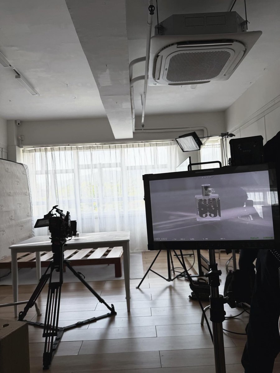 👱🏻‍♂️💬2026/2/9 IG 最新Post 

When I look at you, yeah I see forever.🍃

instagram.com/p/DUia923Eulc/…

#AnsonLo #盧瀚霆 #アンソン・ロー