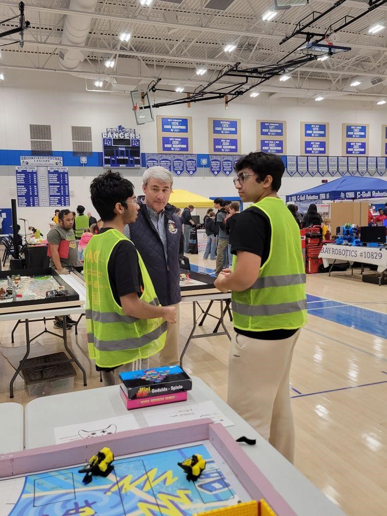 Sen. Rob Hutton tweet media