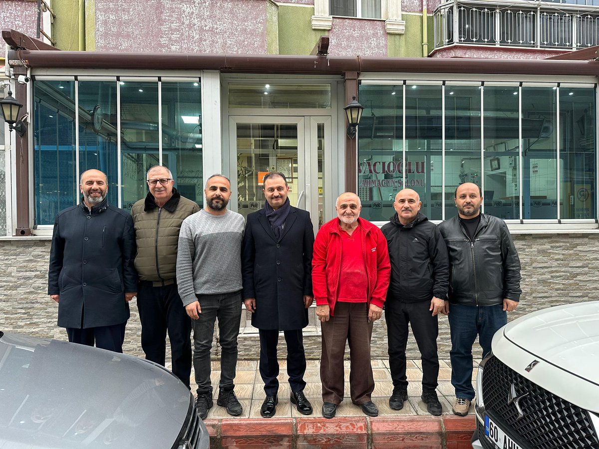 dtcuneytaldemir's tweet photo. 🕋Umre ibadetlerini yerine getirerek kutsal topraklardan dönen Merkez İlçe Yönetim Kurulu Üyelerimiz Özkan Helvacıoğlu ve Şahin Malatyalı’yı ziyaret ettik. 

Rabbim yaptıkları ibadetleri ve duaları dergah-ı izzetinde kabul eylesin. 🤲✨ https://t.co/jj6kX4xy8u