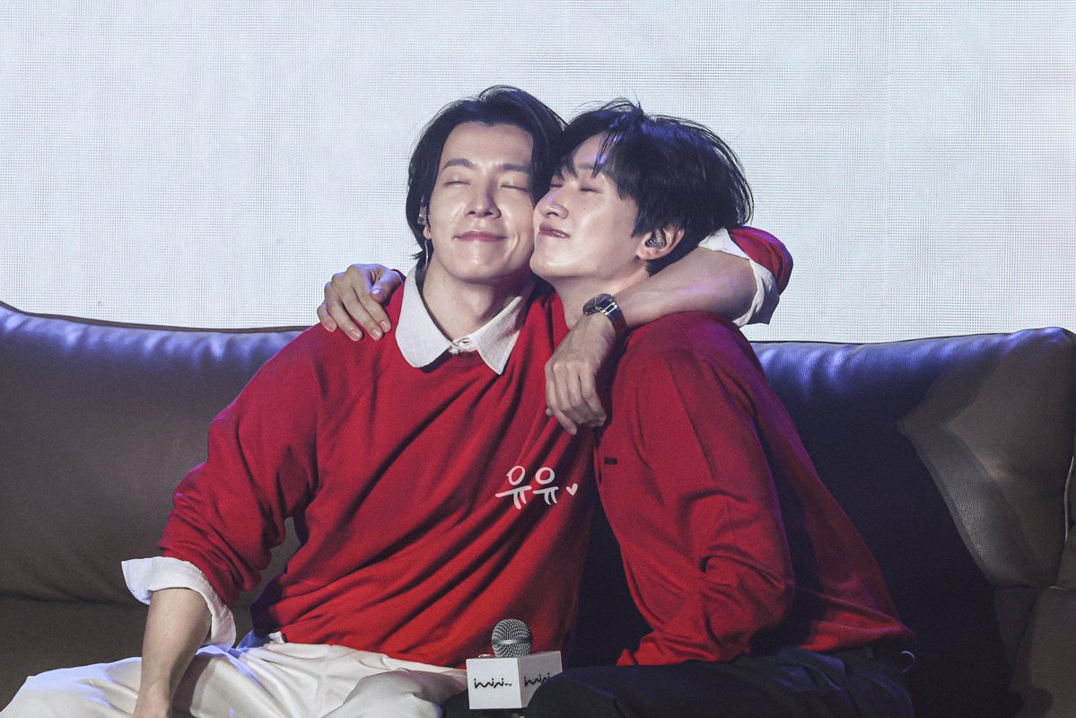 260207 D&amp;E The Special Fanmeeting
“Warm Promise” in GUANGZHOU

🚫please do not remove logo / repost🚫

<a href="/AllRiseSilver/">Dalnim</a> <a href="/donghae861015/">Super Junior 이동해</a> 

#슈퍼주니어 #슈주 #SUJU
#SUPERJUNIOR #SuperJuniorDnE 
#EUNHYUK #이혁재 #은혁 #ウニョク
#DONGHAE #이동해 #동해 #ドンヘ
#LEEHYUKJAE #LEEDONGHAE