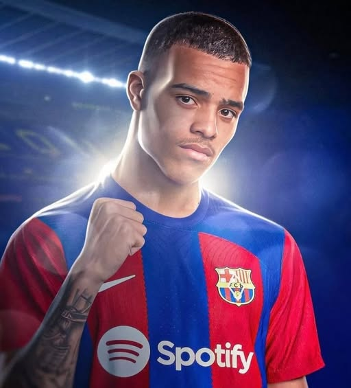 Do Barcelony pasowałby jak ulał. Mieli już w klubie gwałciciela teraz do pary dostaliby napierdalacza kobiet, a przy okazji Cubarsi zyskałby nowego kabaka do opierdalania