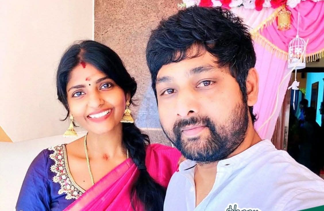 kayaldevaraj's tweet photo. February 10th
#DirectorThiru #ActressKarthiga 18th Year Wedding Anniversary
Congratulations @dir_thiru Brother 🎉 And @karthigathiru
@vgyalakshmi https://t.co/qsykl6RP7A