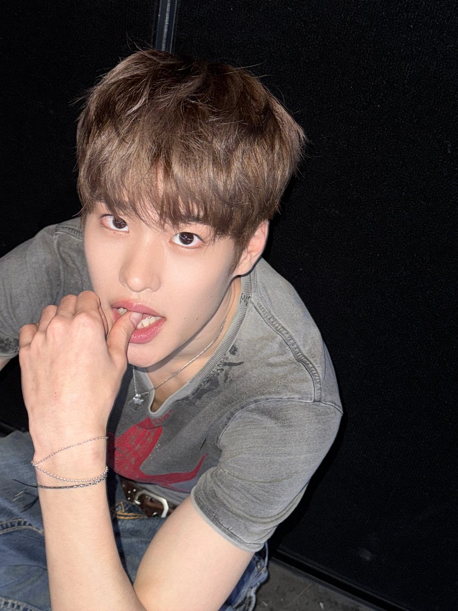 kpop moments that could kill achilleans tweet media