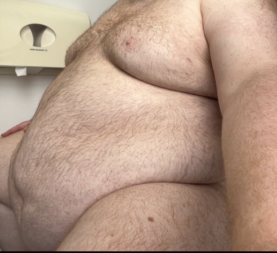 ChubPlay's tweet photo. @beefy_bellies @hottest_dudes @beefy_butts @outsideabedroom @beefy_guys @beefy_loads @beefy_hq @chubbybear79 https://t.co/kUKutA8UzZ