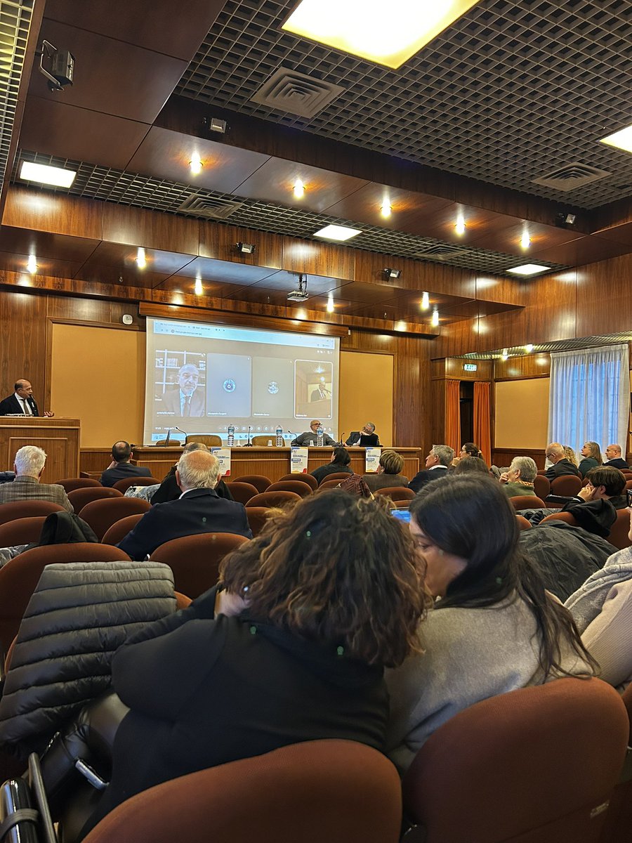 Al via l’evento Distretti Culturali e sviluppo economico locale. Introduce i lavori il presidente della  <a href="/CCIAA_Nuoro/">Camera di Commercio Nuoro</a> che ricorda che il distretto nasce circa 12 anni, con l impegno della Camera di Commercio che ha appena avviato la Dcn Academy.