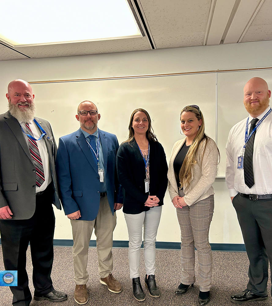 IowaCorrections's tweet photo. 🎓 Welcome to our newest DOC employees following their NET ceremony!
Proud to see the next generation of public servants join the team. 💙👏
#IDOC https://t.co/GeYASN4aQb
