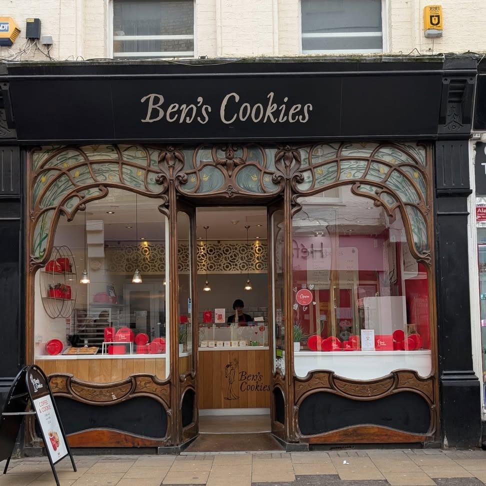 英国出張記2026冬【12日目-その6】

お洒落なクッキー屋さん🍪

#ケンブリッジ #benscookies #英国出張記 #イギリス出張 #ブリティッシュライフ