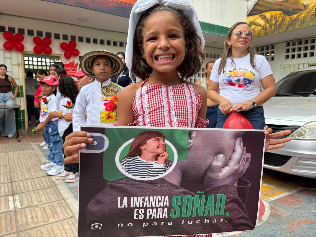 ✋🔴 Soledad dice NO al reclutamiento forzado de menores

En el marco del Día Internacional de las Manos Rojas, la Patrulla Roja Infantil de Soledad alzó su voz por la protección de niñas, niños y adolescentes, promoviendo la denuncia y la prevención temprana.

🕊️ Educar,